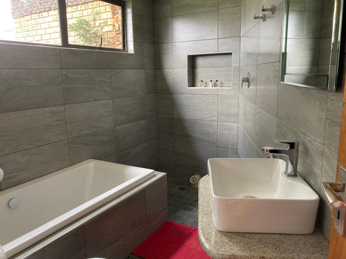 The Vaal Guesthouse Oranjeville Экстерьер фото