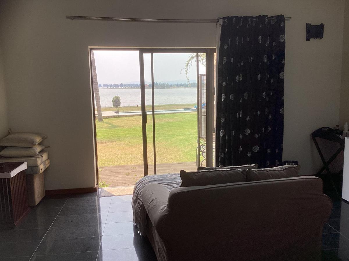 The Vaal Guesthouse Oranjeville Экстерьер фото