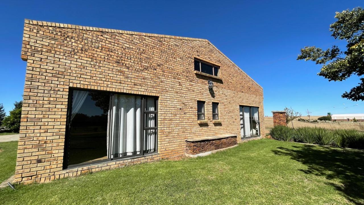 The Vaal Guesthouse Oranjeville Экстерьер фото